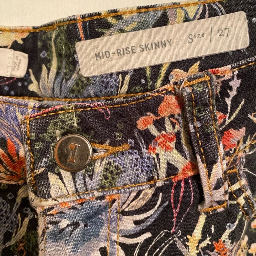 Pilcro and the Letterpress Floral Skinny Pants - Multicolor - Picture 4 of 8